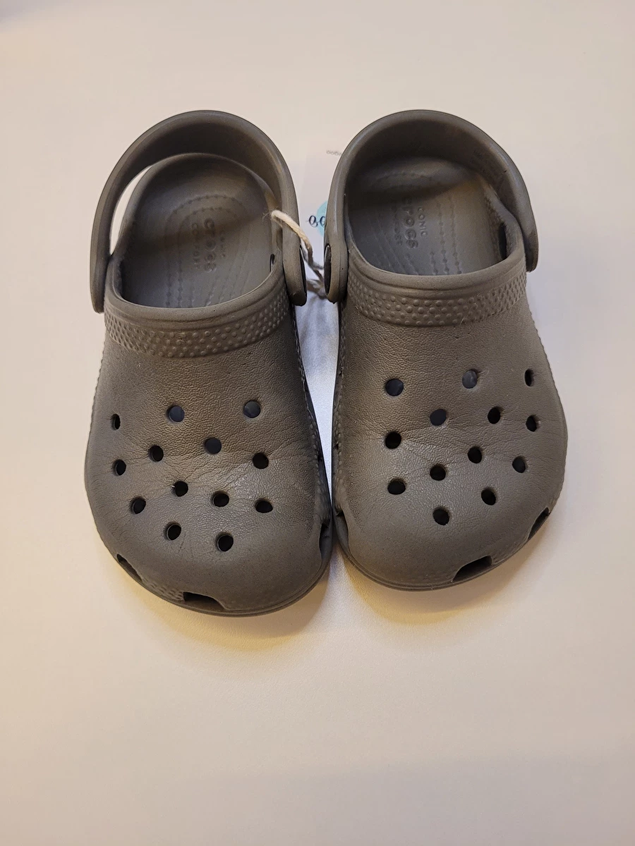 Sandália Borracha Cinza Crocs C8