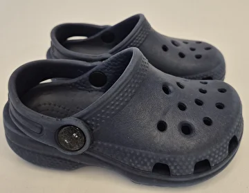 Sandália Modelo Tradicional Azul Crocs C 7