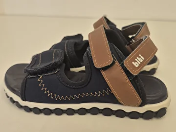 Sandália Com Velcro Azul Bibi 29