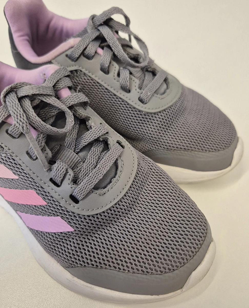 Tênis Com Cadarço Cinza Adidas 28
