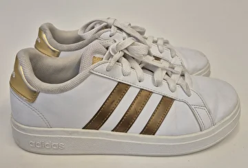 Tênis Com Cadarço Branco Adidas 33