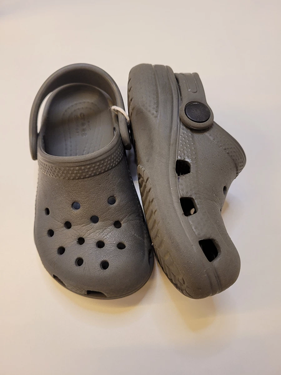 Sandália Borracha Cinza Crocs C8