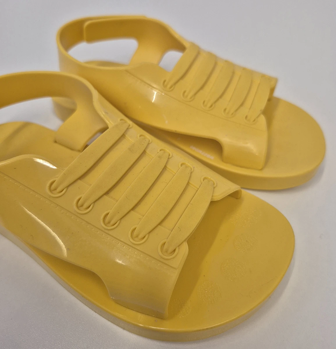 Sandália Com Velcro Amarelo Melissa 26-27