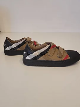 Sapatenis Com Duas Tiras De Velcro/ Xadrez Bege Burberry 33