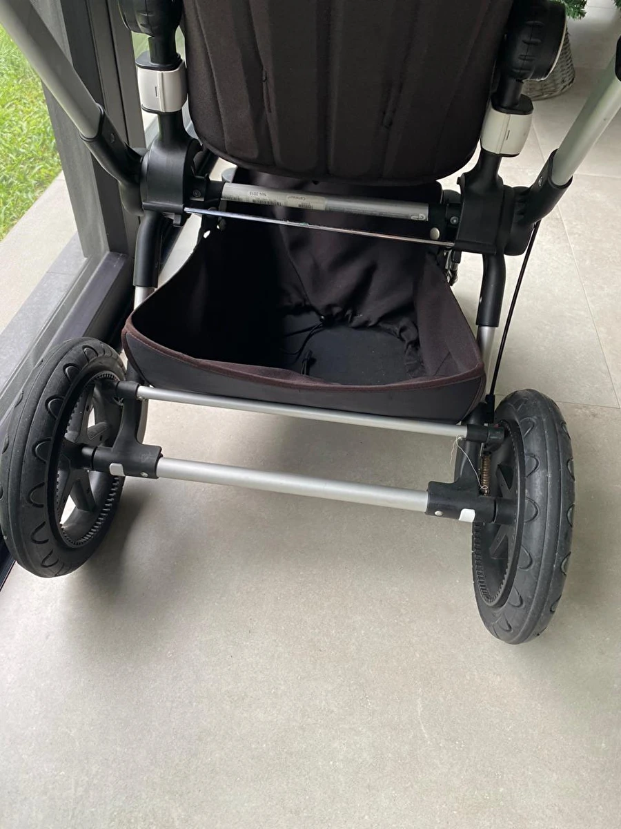 Carrinho Cameleon 3 Plus 2 Em 1 Versátil E Fácil Cinza Bugaboo