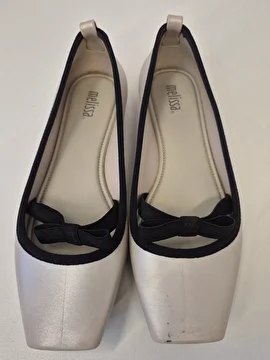 Sapatilha Com Laço De Elástico Off White Melissa 35