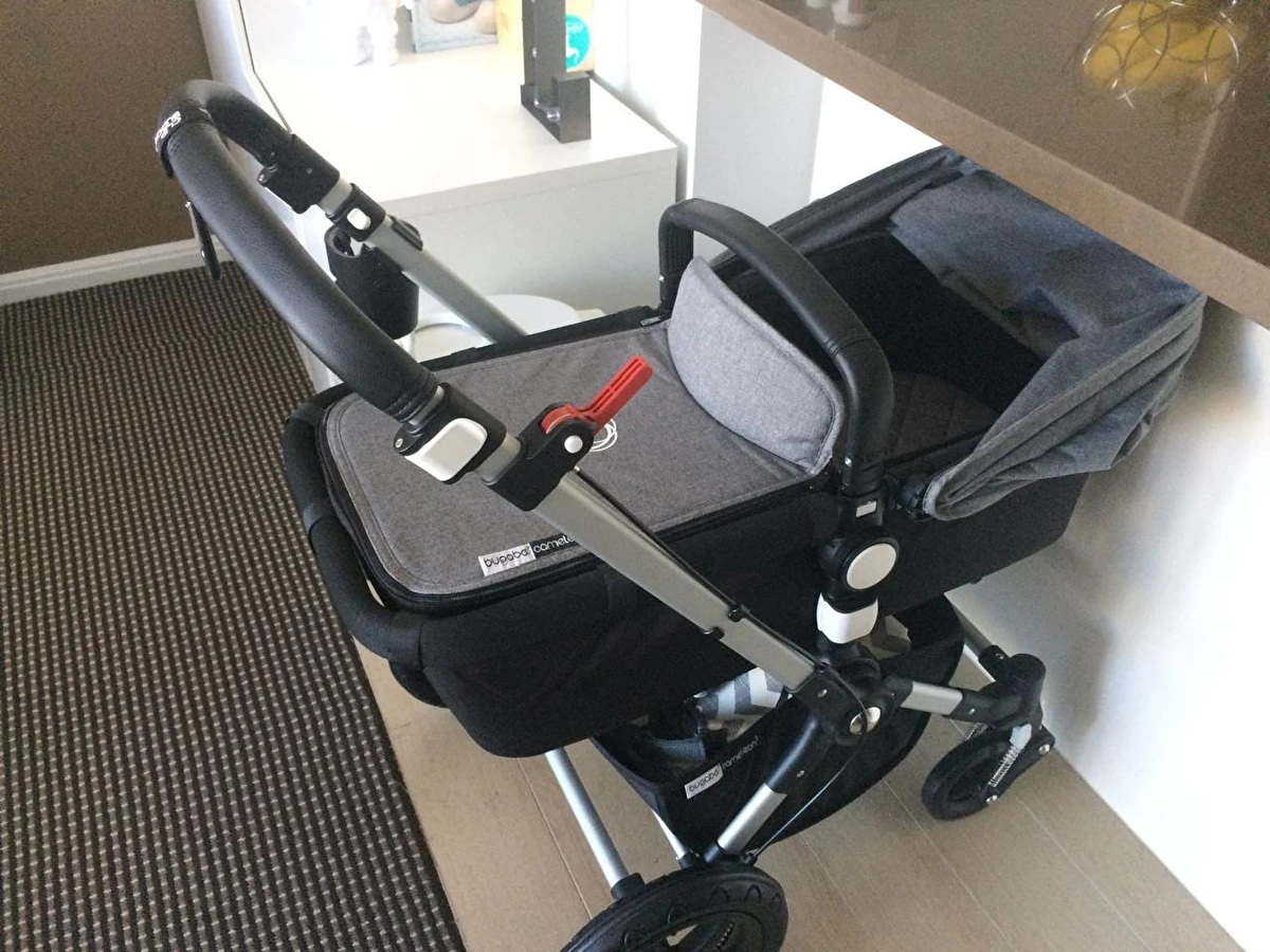 Carrinho Cameleon 3 Plus 2 Em 1 Versátil E Fácil Cinza Bugaboo