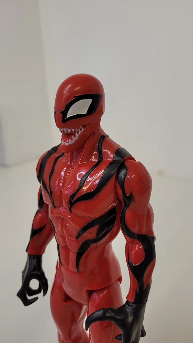 Boneco Homem Aranha Titan Vermelho Hasbro Gaming
