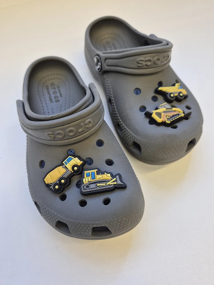 Calçado Modelo Tradicional Cinza Crocs C10