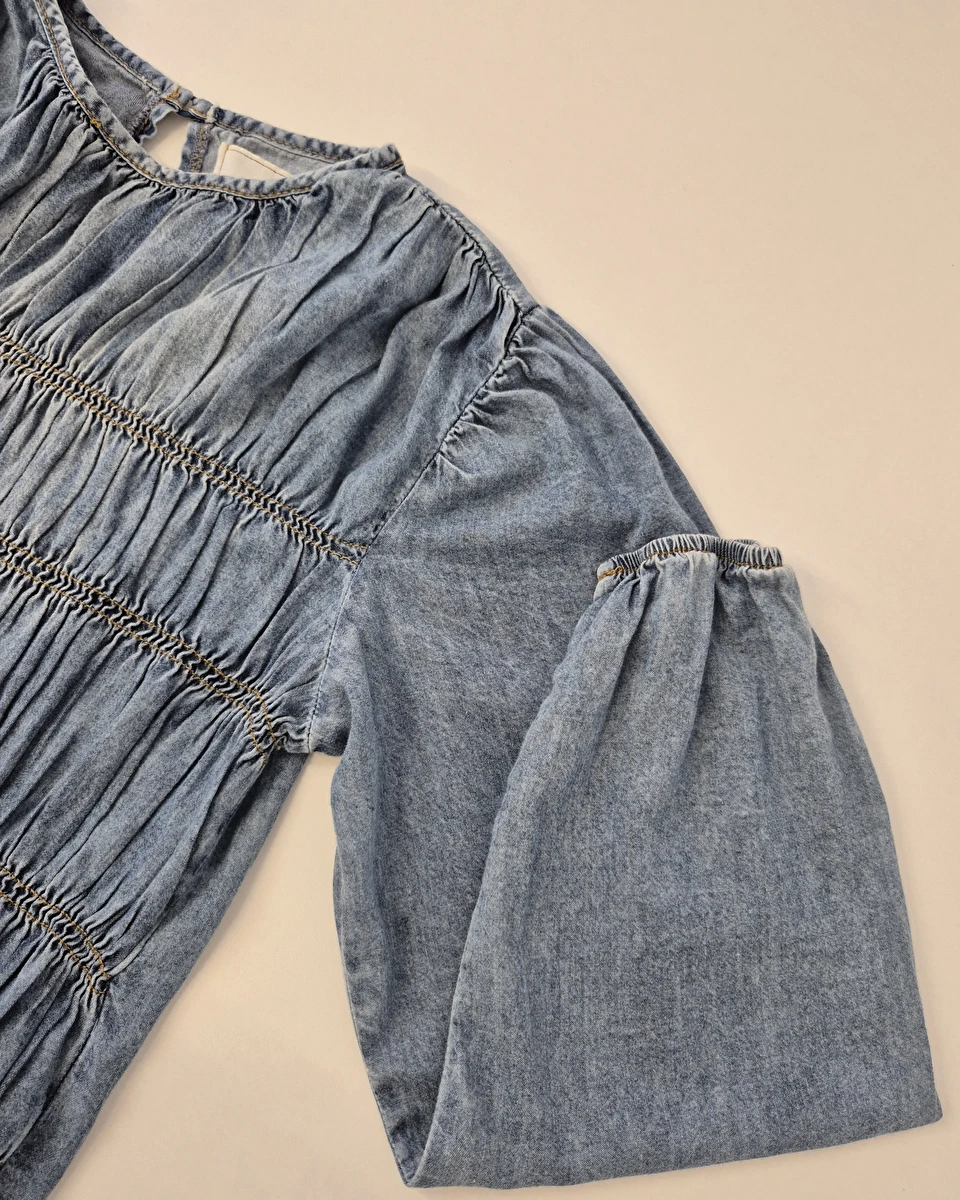 Blusa Manga Longa/Com Lastex/Tipo Jeans/Nova Azul Animê 12 Anos