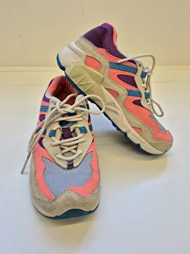 Tênis Com Cadarço Colorido New Balance 28