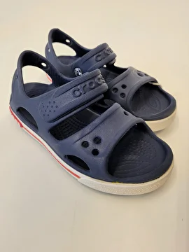 Sandália Com Velcro Azul Crocs C12