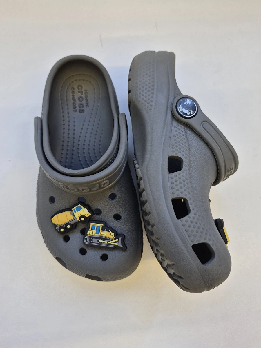 Calçado Modelo Tradicional Cinza Crocs C10