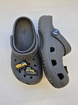 Calçado Modelo Tradicional Cinza Crocs C10