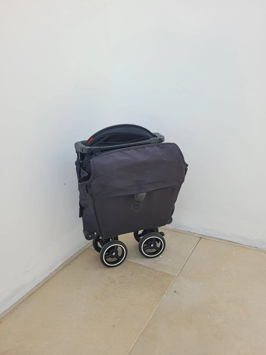 Carrinho Pockit/ Cabe No Bagageiro Do Avião Preto Gb