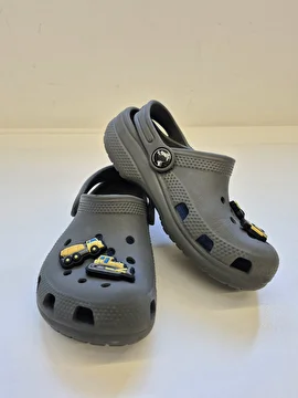 Calçado Modelo Tradicional Cinza Crocs C10