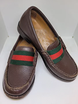 Sapato Couro Social Com Listra Vermelha E Verde Marrom Gucci 26