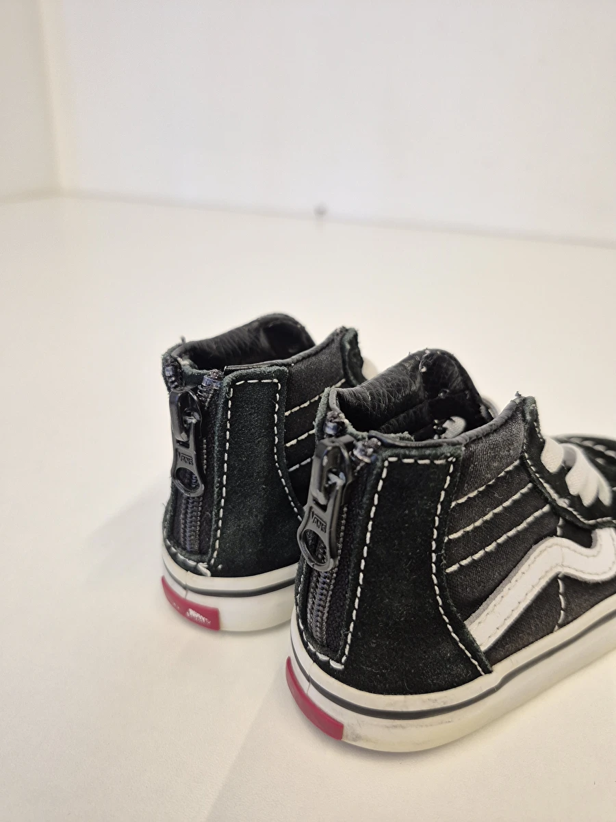 Tênis Cano Médio Com Cadarço Preto Vans 23